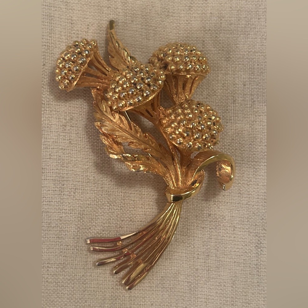 Vintage Hattie Carnegie Brooch Pin